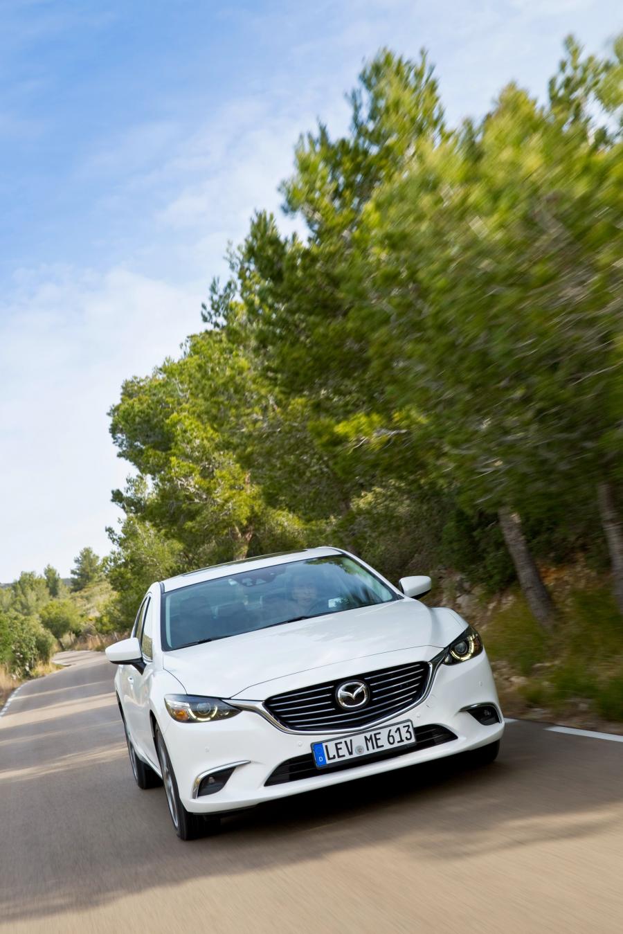  Mazda6 Sedan 2015 года  (фото 18 из 39)